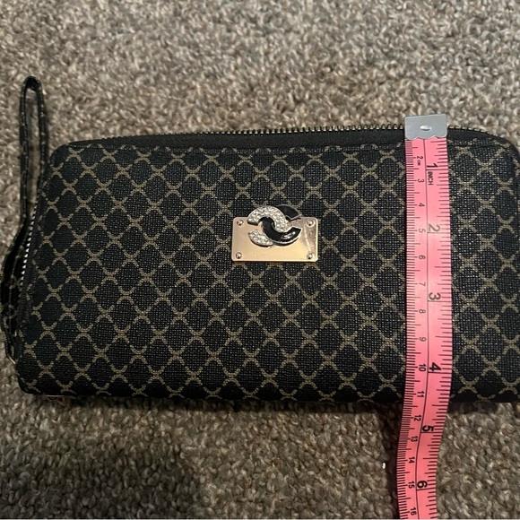 CC Black and Tan Patterned Wallet - Picture 6 of 6